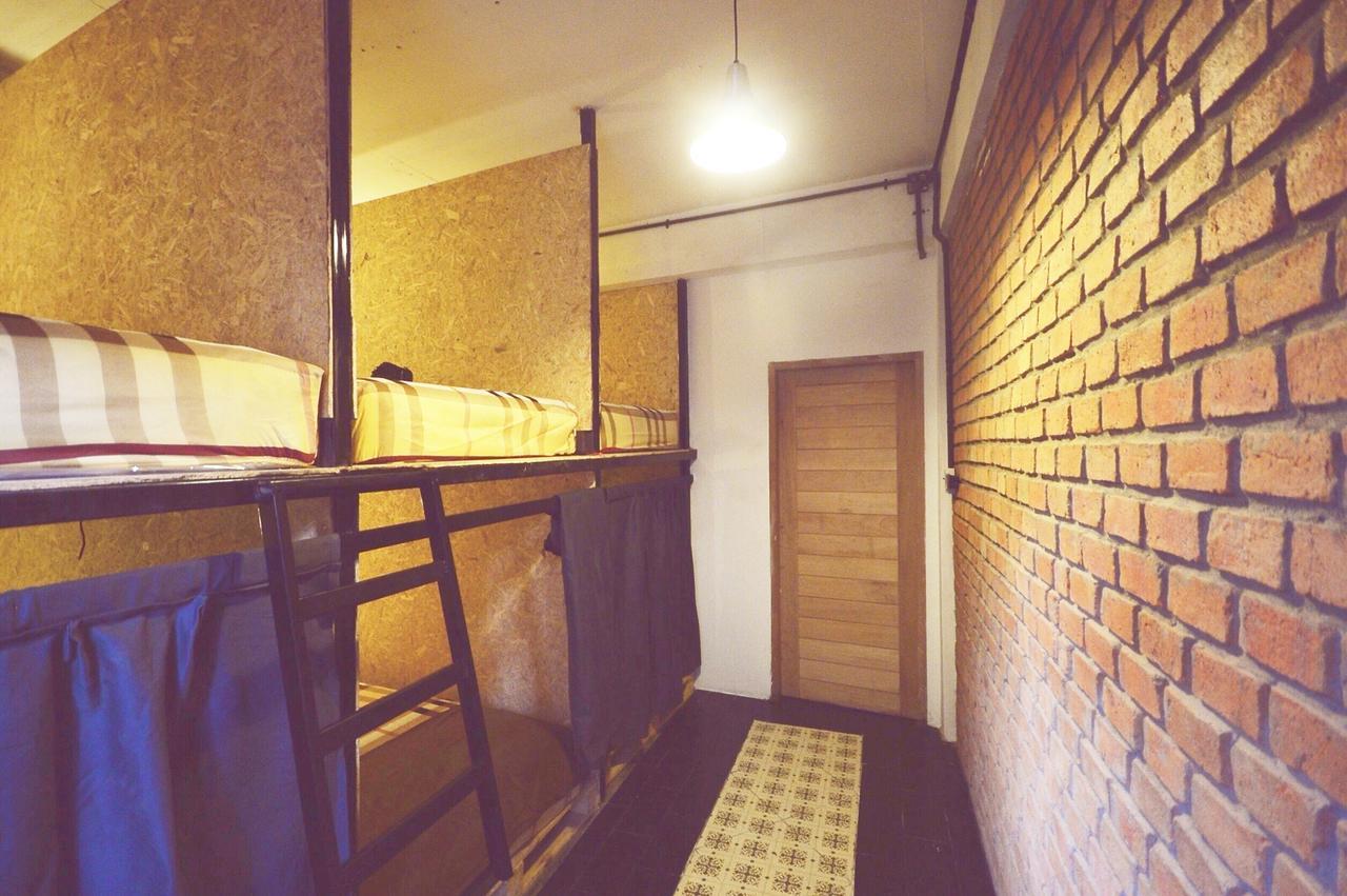 The Sleepless Boutique Hostel Бангкок Номер фото